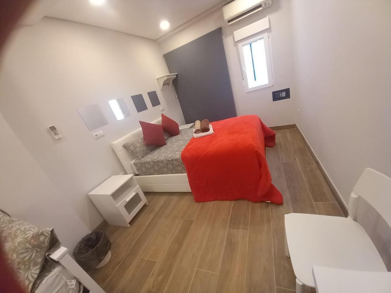 Plaza Pedro Zerolo Apartman Madrid Kültér fotó